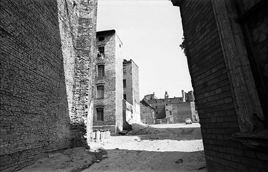 Halle_1979_6